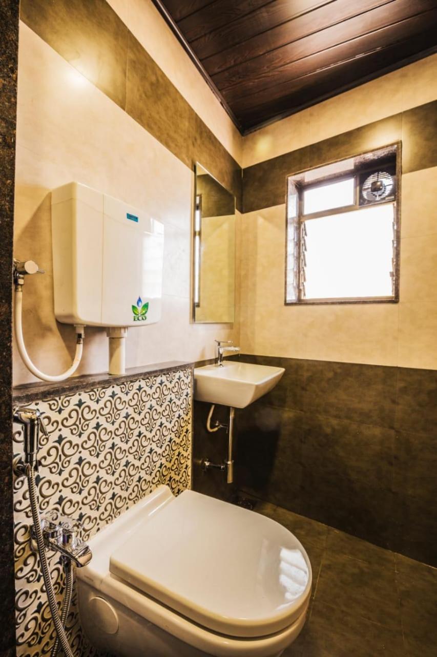 Hotel Golden Crown Mumbai Dış mekan fotoğraf