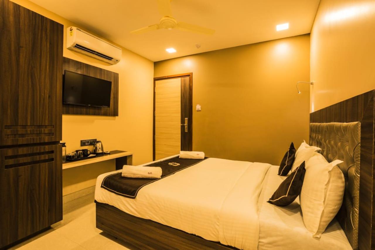 Hotel Golden Crown Mumbai Dış mekan fotoğraf